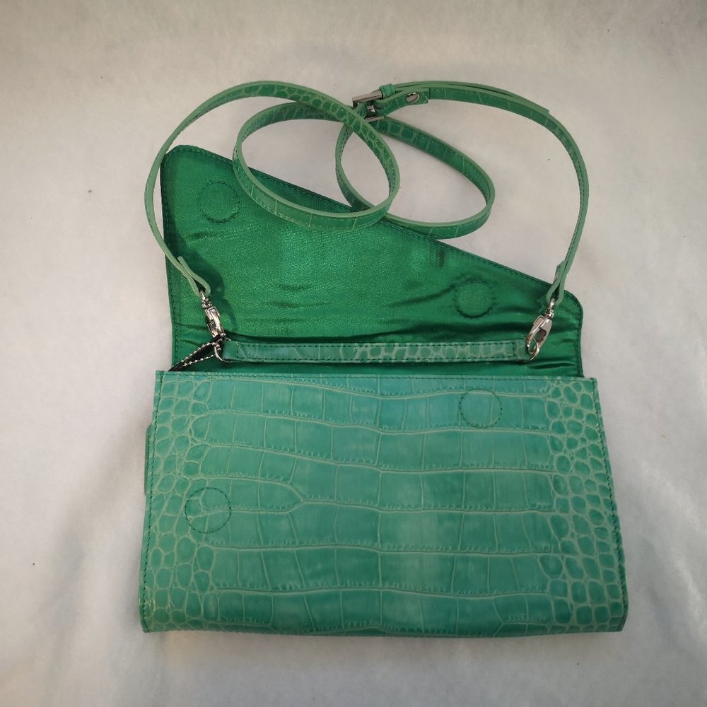 Danier Genuine Leather Green Reptile Pattern Crossbody or Clutch - Picture 4 of 11